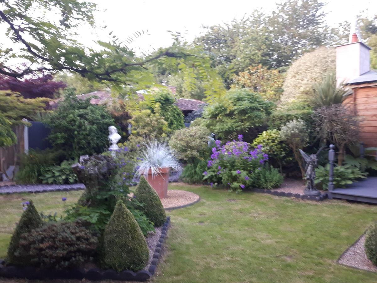 Ever Wanted To Go Off Grid Then This Is For You Sutton Coldfield Exterior foto
