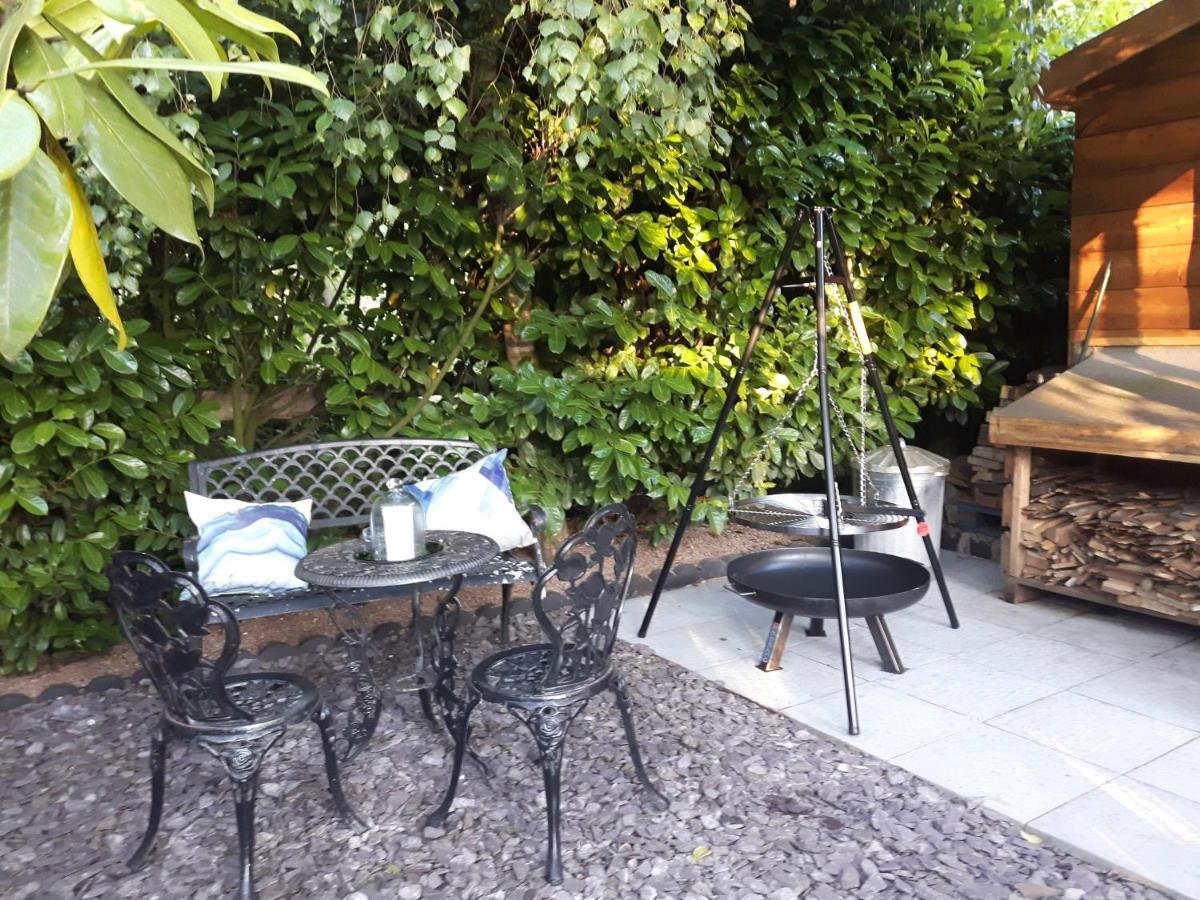 Ever Wanted To Go Off Grid Then This Is For You Sutton Coldfield Exterior foto